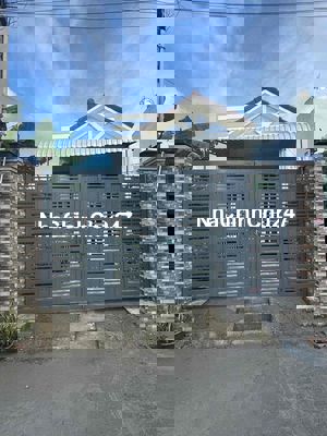 Chính chủ bán nhà cấp 4 SHR 720tr gần chợ Bà Lát