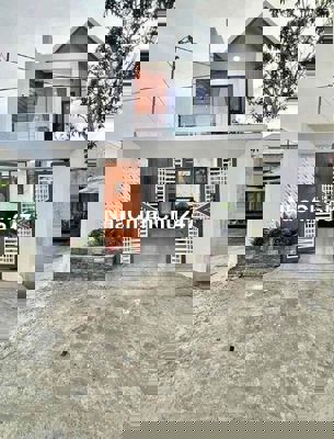 NHÀ 1 TRỆT 1 LẦU GIÁ CHỈ 875 TR – CHỦ NGỘP BÁN GẤP – 90m2, SHR