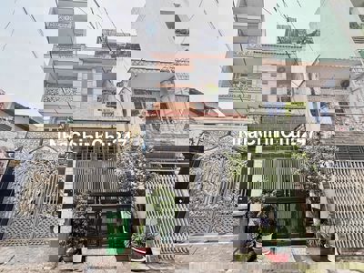 Chính chủ bán đất sẵn nhà 2 lầu, HXH xịn 114 Tân Quý, giá TL