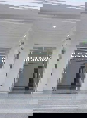 Chủ ngộp bán gấp nhà đường Tân Hiệp 6, hóc môn 125m2 shr. Giá 950tr