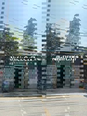 Chủ ngộp bán gấp nhà Đ. Nguyễn Thị Sóc, hóc môn 94m2 SHR. Giá 885tr