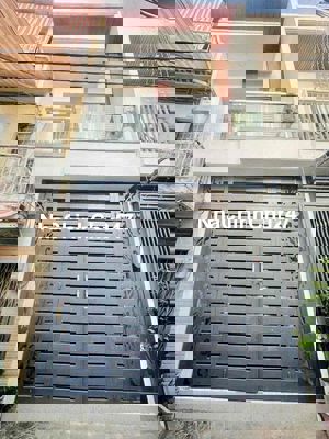 Chủ cần bán gấp nhà hẻm 4m quận 6, 2 phòng ngủ
