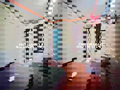 Căn Hộ Cao Cấp, Tiện Nghi,Ko Chung Chủ, Bãi Xe Riêng Có Camera.