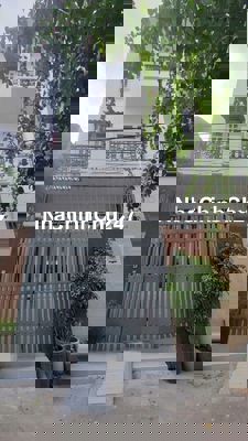 Nhà đẹp số hồng chính chủ