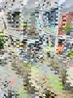 NHÀ CHÍNH CHỦ 4X12 SHR ĐƯỜNG SỐ 3