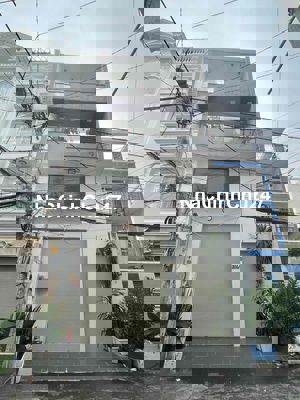 Chính chủ cần bán gấp nhà quận 11