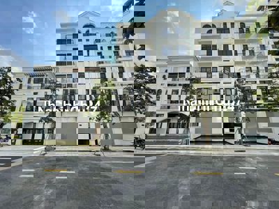 Chủ bán gấp Nhà Phố Manhattan chỉ 13.9 TỶ- Rẻ hơn thị trường 1 TỶ!