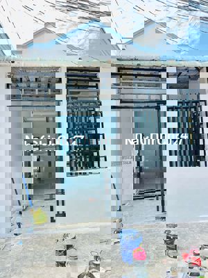 Chủ cần bán Gấp nhà đẹp dt 80 m2sổđỏ giá 2,45tỷ hẻm xe hơiTP thuận an