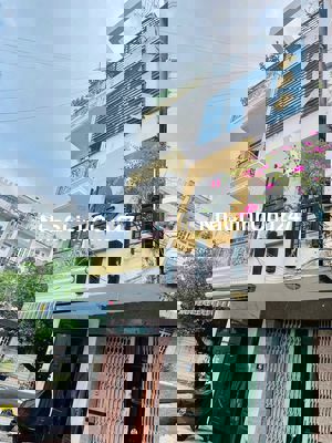 Bán nhà chính chủ, 1 trệt 3 lầu 5 phòng ngủ, 133m2, An Lạc, Bình Tân