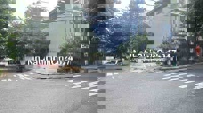 chính chủ bán lô góc ngã 4 đường Trần Quý Khách