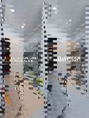 CHỦ THIỆN CHÍ BÁN TOÀ 4.5 TẦNG ĐƯỜNG LÊ NGÂN - 14 PHÒNG