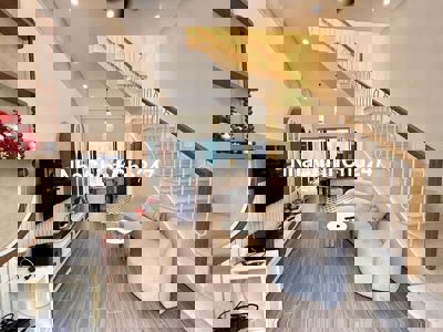 Bán nhà đẹp do kiến trúc sư thiết kế riêng cho chủ nhà đường cây keo