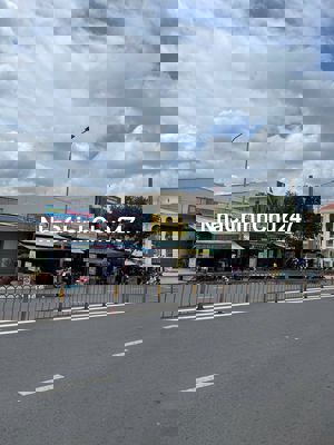 NHÀ BÁN MẶT TIỀN ĐƯỜNG TRƯỜNG CHINH GẦN GA METRO