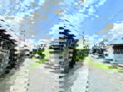 BÁN NHANH CỨU CHỦ LÔ ĐẤT MT ĐƯỜNG 200M2 SHR NGUYỄN THỊ SE CHỈ 600TR