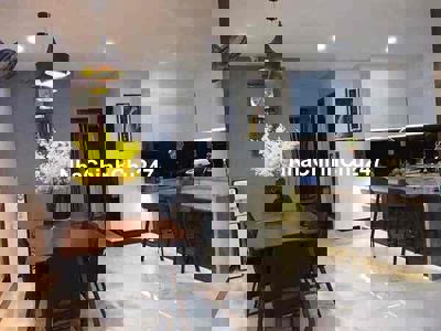 SUP HẦM nhà kiệt Lê Hữu Trác chủ đi Mỹ