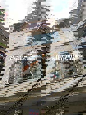 Chính chủ gửi bán nhà Ngọc Hà, gần Lăng Bác, gần trường Chu Văn An