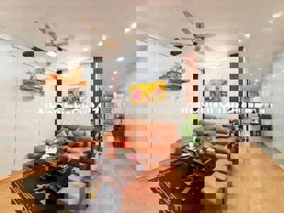 chính chủ cần bán căn 2 ngủ 60.4m toà B kim văn kim lũ