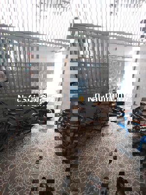 Chủ gửi nhà Đông Thạnh, HM. DT 40m2, 2 PN, SHR, dân cư đông.Giá 1 tỷ75