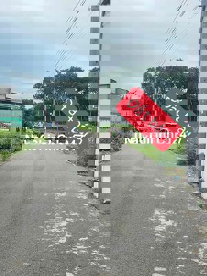 Chính chủ bán gấp 309,2m2 gần chợ giá 360tr sổ riêng