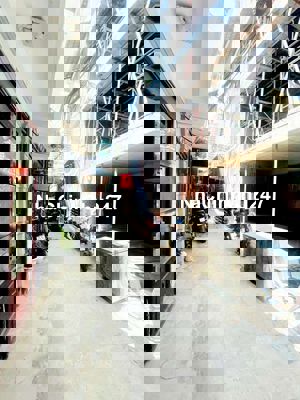 Chính chủ bán nhà dương quảng hàm. Ngay đh văn lang giá 3,28 tỷ tl