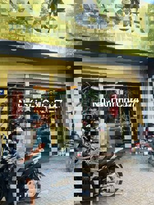 CHỦ GỬI BÁN CĂN MẶT TIỀN 127M2 GIÁ 1TY190 GẦN CHỢ BÌNH CHÁNH