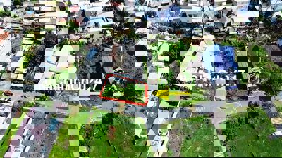 CHỦ GỬI LÔ ĐẤT 2 MT LƯU KHAI HỒNG TT CỦ CHI 136m2/540TR FULL THỔ , SHR