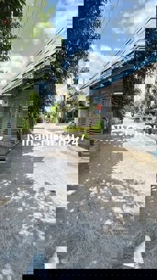 Cần tiền trả bank chủ bán căn nhà phú thọ đường 5m sân xe hơi chỉ 3ti