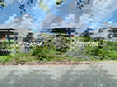 Chủ Kẹt Tiền Bán Gấp Lô Đất Ngay Chợ Việt Kiều 152m2 chỉ 450tr, SHR