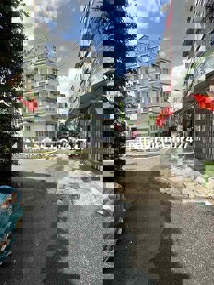 CHỦ GẤP BÁN GIẢM 400tr_NHÀ MẶT TIỀN KHU BÌNH PHÚ_QUẬN 6_GIÁ DƯỚI 4ty2