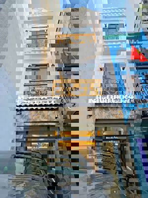 CHỦ CẦN TIỀN BÁN NHÀ LÊ HỒNG PHONG.Q10.GIÁ 5Tỷ5. DT 40m2. HẺM XH