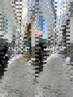 Chính chủ bán nhà 2 tầng cũ Đinh Tiên Hoàng Bình Thạnh 37m2_ 4.x tỉ