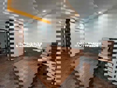 chính chủ bán nhà trần khát chân 30m 3 ngủ dưới. 6.2 tỷ