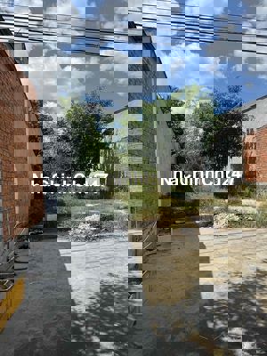 Đất thổ cư sổ đỏ đầy đủ nở hậu Cam Lâm ( chính chủ)