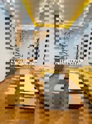 CHÍNH CHỦ BÁN GẤP TT CẦU GIẤY 120M 4,2 TỶ 3 NGỦ FULL NỘI THẤT Ở NGAY