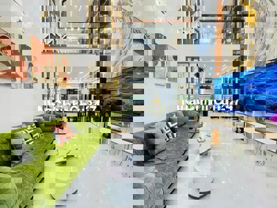 Chính chủ cần bán nhanh nhà Đường Nguyễn Khoái, Phường 2, Quận 4.