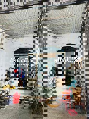 chủ bán nhà cấp 4 và 4 phòng trọ, sát chợ ngã ba ông xã