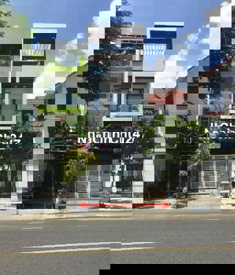 chính chủ gửi bán nhà 4 tầng mặt tiền 15m Kinh Dương Vương