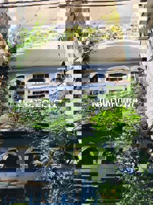 Chính chủ bán nhà đẹp 93m2 phù hợp kinh doanh quận Đống Đa.  - Sổ đỏ c