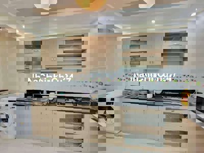 Gia đình suất cảnh cần bán nhà ,chính chủ.miễn trung gian.