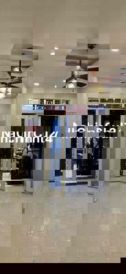 ➢Nhà Mới Nguyễn Tri Phương Q10 ➢ CHÍNH CHỦ