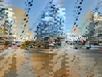 Chính chủ bán nhà cách mạng tháng 8, ô tô đỗ cữa giá tốt đầu tư