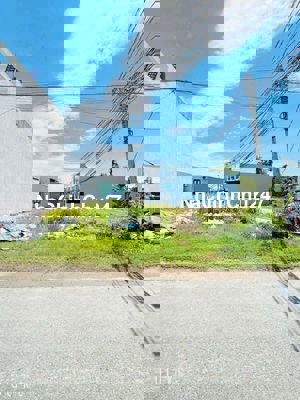 Chính chủ bán gấp miếng đất đối diện UBND Long Cang, giá tốt TL