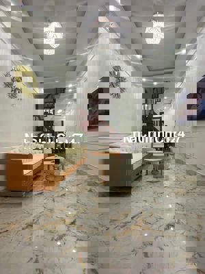 Chính chủ bán nhà Hoàng Hoa Thám Ba Đình 33m2 5T 5N giá chào 8,9 tỷ