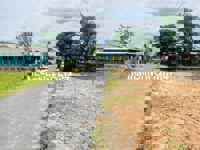 chủ ngộp gửi uytín lô đất 300m2 giá 580TR ngay KCN TânPhúTrung sổriêng