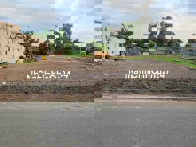 Chính chủ bán 500m2 Mặt tiền DH504, ngang 10 mét, Giá rẻ 620 triệu