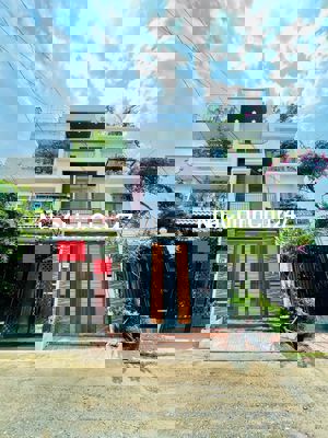 CHÍNH CHỦ BÁN NHÀ 3TẦNG ĐÌNH PHONG PHÚ - TNP B. HẺM XE HƠI GIÁ 7,25 TỶ