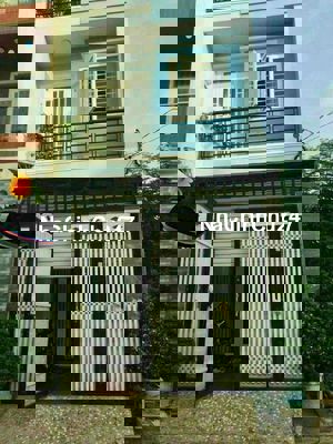 🌟 CHÍNH CHỦ BÁN NHÀ 1 TRỆT 1 LẦU GẦN NGÃ BA GIỒNG   📍 Vị trí: Gần Ngã