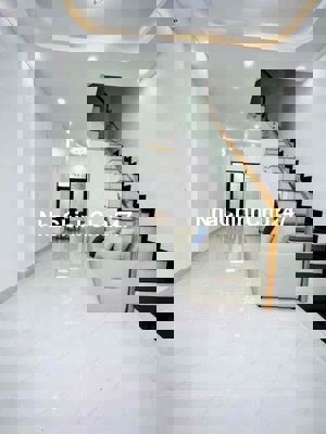 chủ ngộp 56m2- 3tỷ 2- hẻm xe hơi  vivu