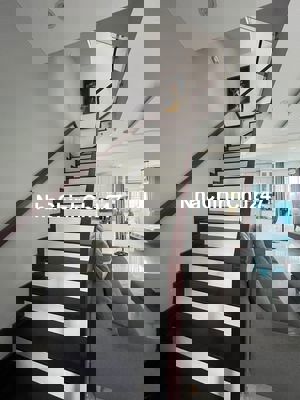 Chính chủ bán căn góc Melosa Khang Điền 6x18m. Nội thất đầy đủ.