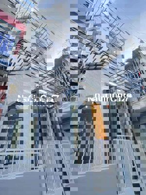 CHÍNH CHỦ BÁN NHÀ MỚI GẦN CHỢ PHÚ LÂM [3.7m x 7.5m] Nợ hậu